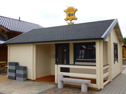 Wochenendhaus, Ferienhaus, Blockhaus mit 3 Räumen und Terrasse LAHTI