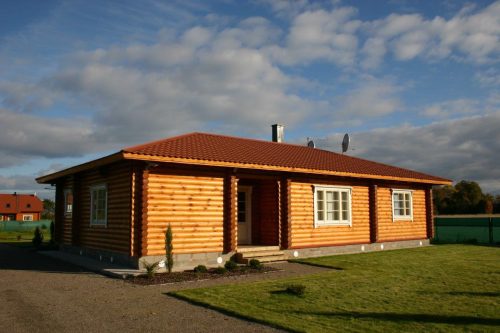 Wochenendhaus Ferienhaus Blockhaus 36,1m² mit lasierten Fenstern und Türen im Wunschfarbton