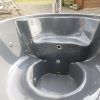 Jacuzzi Badezuber Whirlpool Holz Hot Tub mit internem Ofen inkl. Pumpe, Leiter, Glasfaser-Einsatz und Deckel in grau