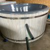 Jacuzzi Badezuber Whirlpool Holz Hot Tub mit internem Ofen inkl. Pumpe, Leiter, Glasfaser-Einsatz und Deckel in grau