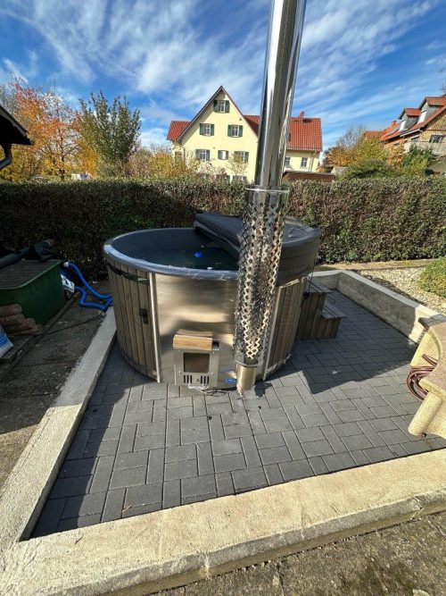 Badezuber Whirlpool Jacuzzi Holz Hot Tub Ø 205cm mit internem Ofen inkl. Thermodeckel, Filter-Vorbereitung usw. in hellgrau, Ebenholz oder Eiche hell lasiert