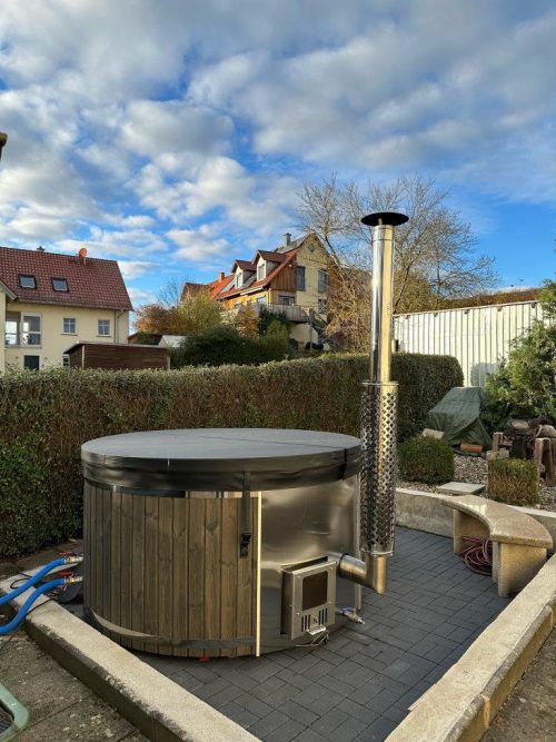 Badezuber Whirlpool Jacuzzi Holz Hot Tub Ø 225cm mit internem Ofen inkl. Thermodeckel, Filter-Vorbereitung usw. in Hellgrau, Ebenholz oder Eiche hell lasiert